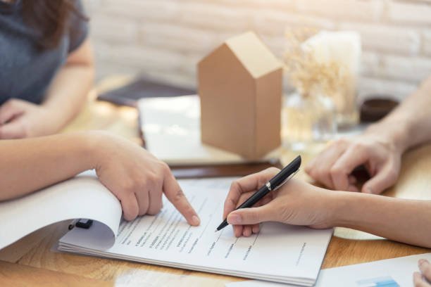 Couple buying a home